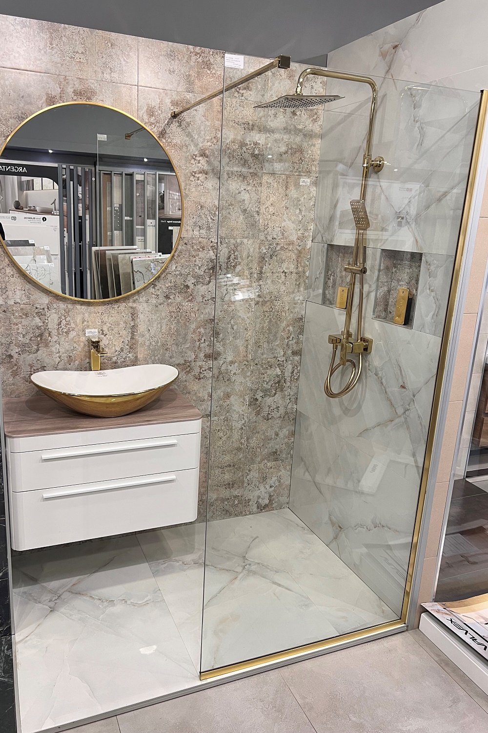 /Content/slike/71-V walk in zlatni-2.jpg